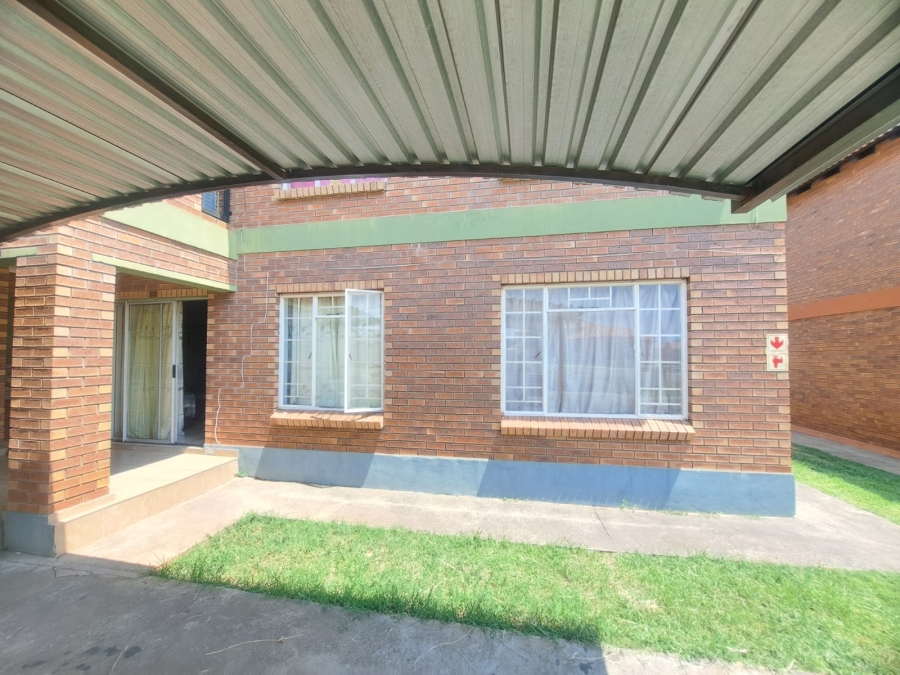 3 Bedroom Property for Sale in Waterval East North West